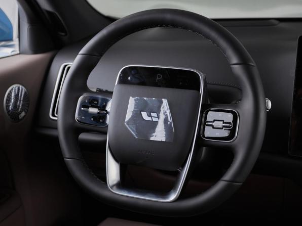 Новый Li Auto (Lixiang) L7 I Рестайлинг 2026 года, цена 10 590 000 рублей, внедорожник, Автокод Объявления