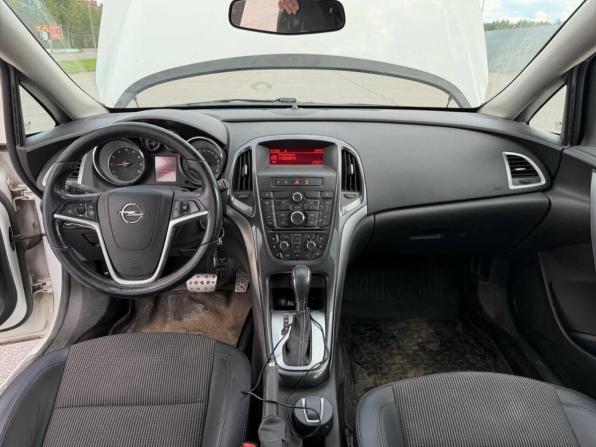 Opel Astra J Рестайлинг с пробегом 2012 года, цена 750 000 рублей, 175360 км, хэтчбек, Автокод Объявления