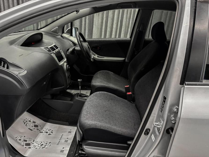 Toyota Vitz II (XP90) Красноярск  - изображение 12