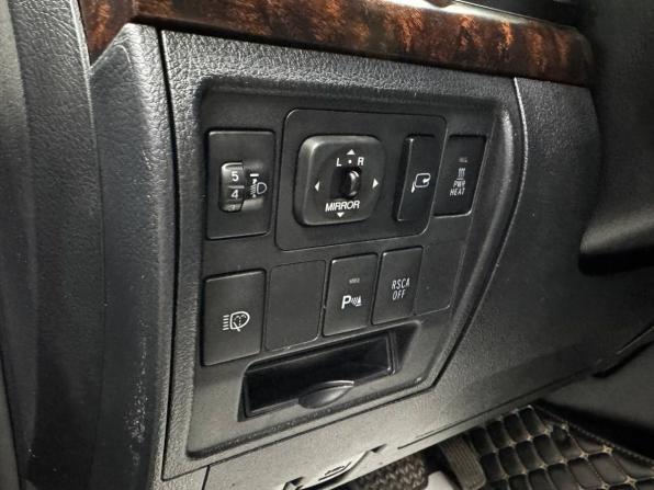 Toyota Land Cruiser 200 Series с пробегом 2010 года, цена 2 790 000 рублей, 332265 км, внедорожник, Автокод Объявления