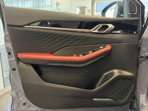 Geely Coolray I Рестайлинг с пробегом 2024 года, цена 2 140 000 рублей, 49465 км, внедорожник, Автокод Объявления