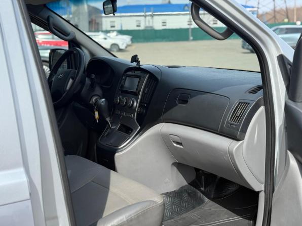 Hyundai Grand Starex I с пробегом 2009 года, цена 689 000 рублей, 349214 км, минивэн, Автокод Объявления