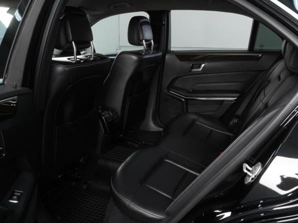 Mercedes-Benz E-Класс IV (W212 S212 C207) Рестайлинг с пробегом 2013 года, цена 1 730 000 рублей, 263273 км, седан, Автокод Объявления