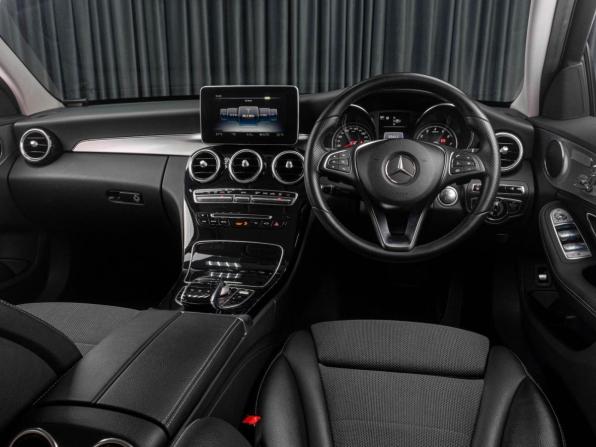 Mercedes-Benz C-Класс IV (W205) с пробегом 2015 года, цена 1 899 000 рублей, 33087 км, седан, Автокод Объявления