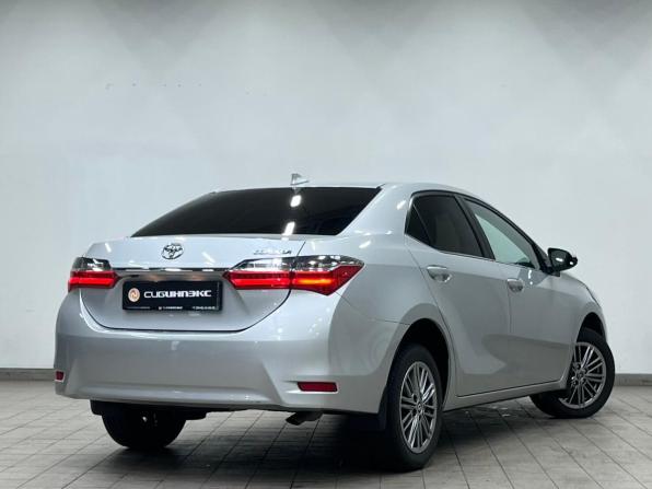 Toyota Corolla XI (E160 E170 E180) Рестайлинг 1 с пробегом 2018 года, цена 1 450 000 рублей, 105500 км, седан, Автокод Объявления