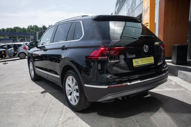 Volkswagen Tiguan II с пробегом 2018 года, цена 2 248 000 рублей, 121100 км, внедорожник, Автокод Объявления