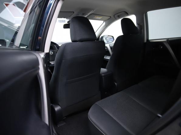 Toyota RAV4 IV (XA40) Рестайлинг с пробегом 2018 года, цена 2 990 000 рублей, 30949 км, внедорожник, Автокод Объявления