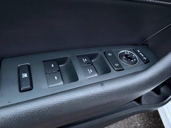 Hyundai Sonata VII (LF) Рестайлинг с пробегом 2019 года, цена 1 775 000 рублей, 91000 км, седан, Автокод Объявления