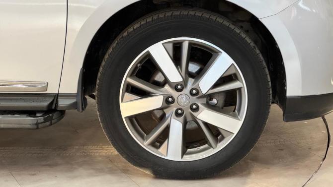 Nissan Pathfinder IV с пробегом 2015 года, цена 1 650 000 рублей, 151034 км, внедорожник, Автокод Объявления