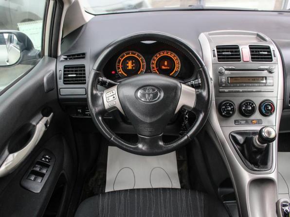 Toyota Auris I с пробегом 2008 года, цена 597 000 рублей, 196000 км, хэтчбек, Автокод Объявления