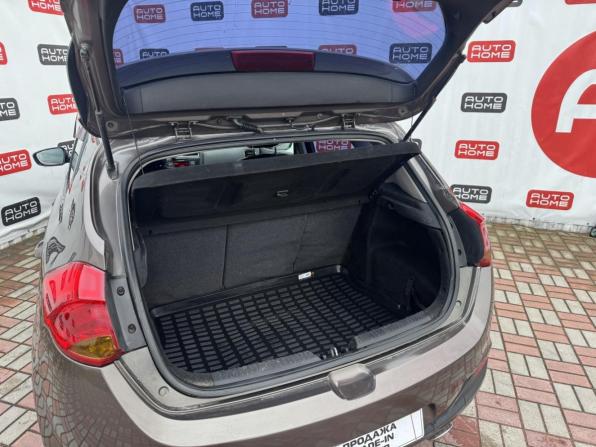 Kia Ceed II с пробегом 2012 года, цена 664 990 рублей, 178000 км, хэтчбек, Автокод Объявления
