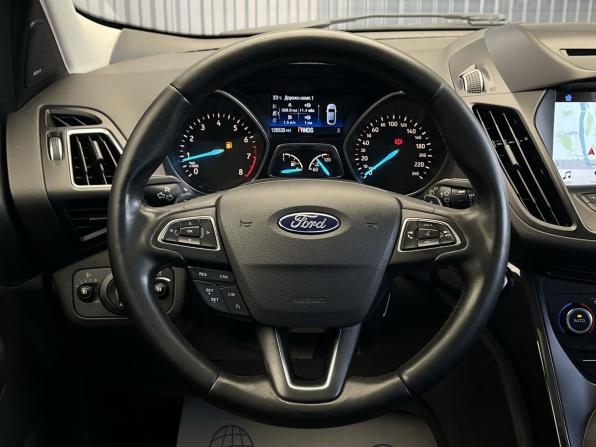 Ford Kuga II Рестайлинг с пробегом 2017 года, цена 1 677 000 рублей, 126535 км, внедорожник, Автокод Объявления