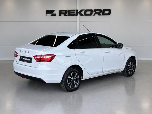 Lada (ВАЗ) Vesta I с пробегом 2022 года, цена 1 149 000 рублей, 82000 км, седан, Автокод Объявления