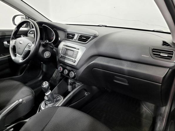 Kia Rio III Рестайлинг с пробегом 2016 года, цена 940 000 рублей, 165944 км, седан, Автокод Объявления