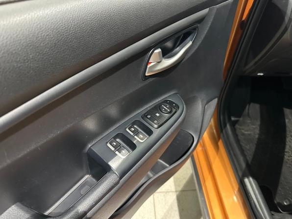 Kia Rio IV с пробегом 2019 года, цена 1 625 000 рублей, 49774 км, хэтчбек, Автокод Объявления