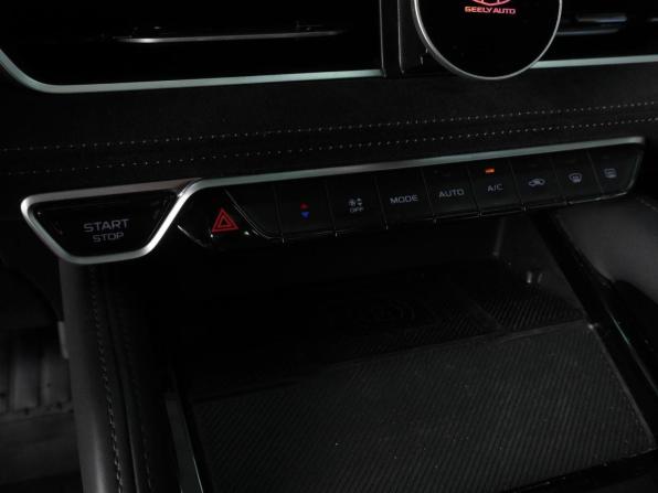 Geely Monjaro I с пробегом 2023 года, цена 2 990 000 рублей, 20154 км, внедорожник, Автокод Объявления