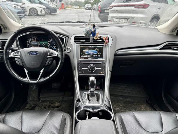 Ford Mondeo V с пробегом 2015 года, цена 1 359 000 рублей, 214000 км, седан, Автокод Объявления