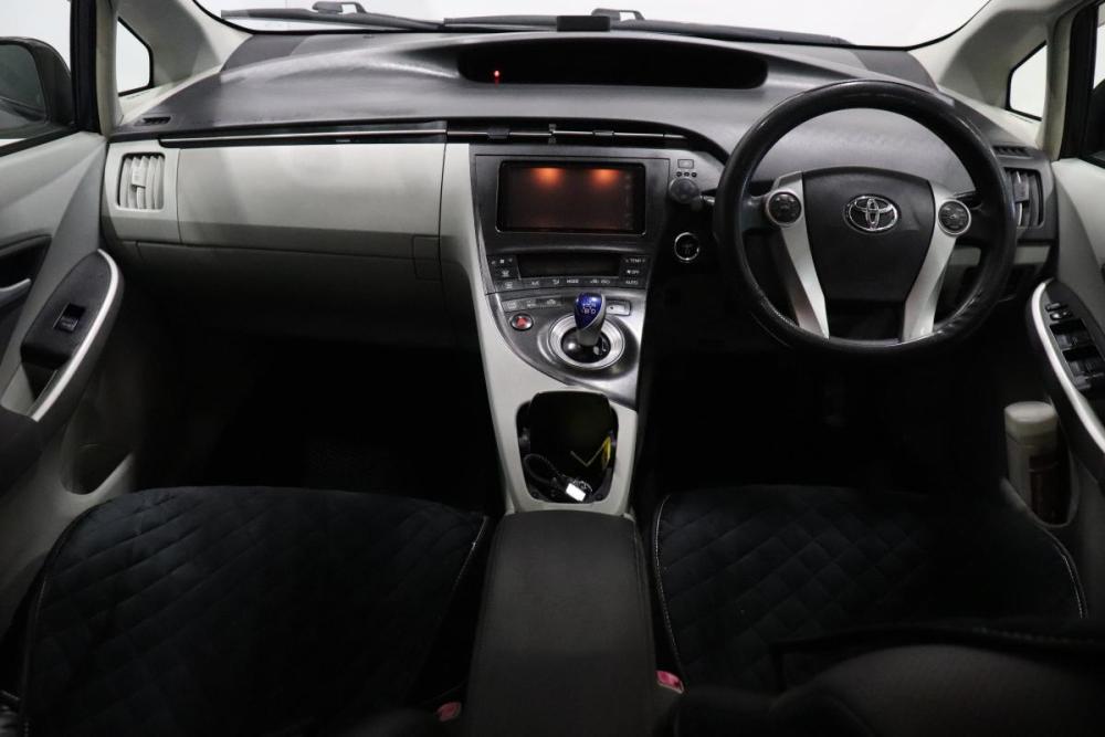 Toyota Prius III (XW30) Ульяновск  - изображение 6
