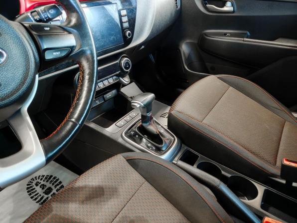 Kia Rio IV Рестайлинг с пробегом 2021 года, цена 1 680 200 рублей, 45876 км, седан, Автокод Объявления
