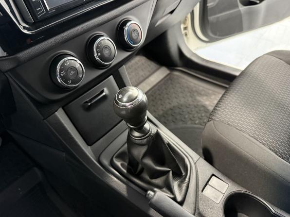 Toyota Corolla XI (E160 E170 E180) с пробегом 2014 года, цена 1 200 000 рублей, 149000 км, седан, Автокод Объявления