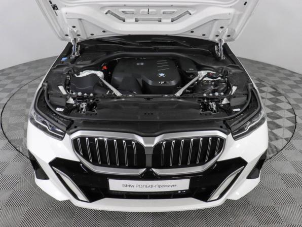 BMW 5 серии VIII (G60/G61/G68) с пробегом 2025 года, цена 6 340 000 рублей, 5800 км, седан, Автокод Объявления