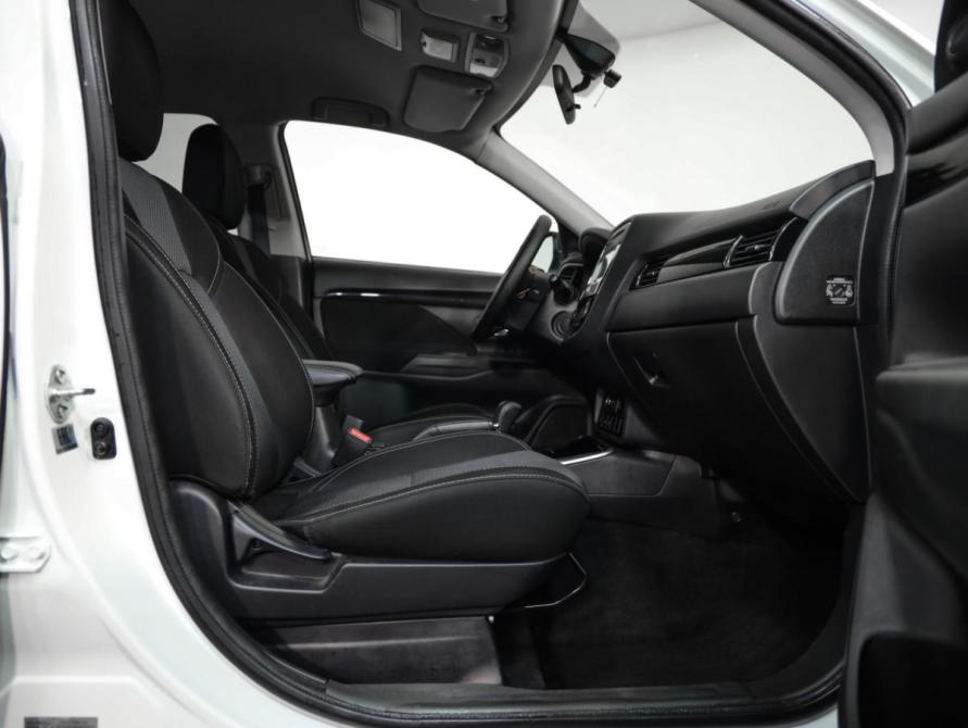 Mitsubishi Outlander III Рестайлинг 3 Санкт-Петербург  - изображение 24