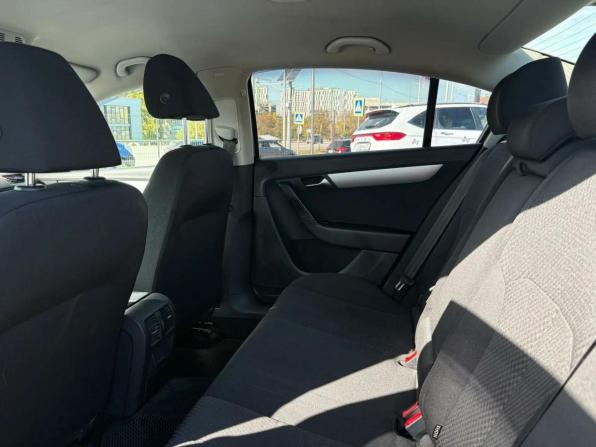 Volkswagen Passat B7 с пробегом 2011 года, цена 800 000 рублей, 280785 км, седан, Автокод Объявления