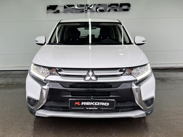 Mitsubishi Outlander III Рестайлинг 3 с пробегом 2018 года, цена 1 979 000 рублей, 151976 км, внедорожник, Автокод Объявления