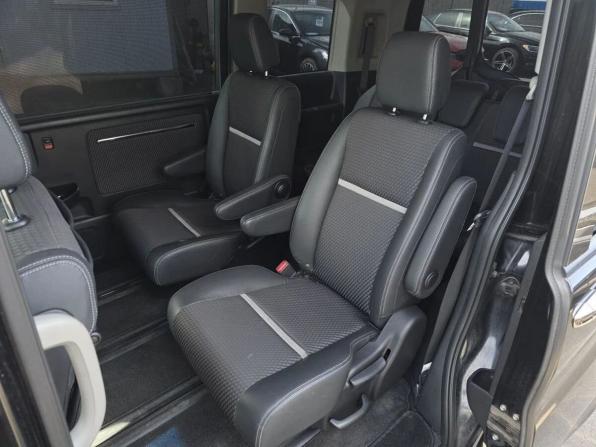 Honda Stepwgn V с пробегом 2015 года, цена 1 999 000 рублей, 108245 км, минивэн, Автокод Объявления