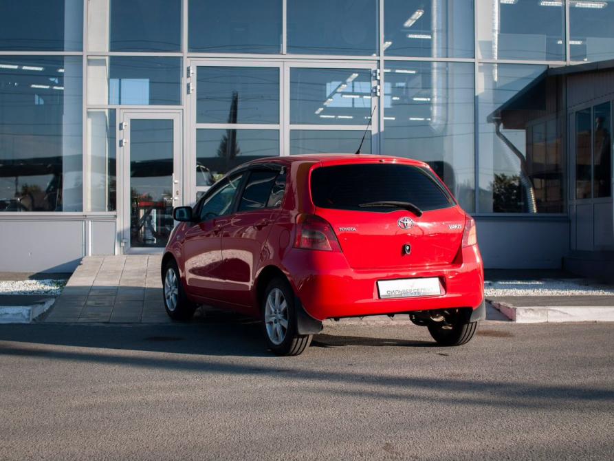 Toyota Yaris II Курган  - изображение 6