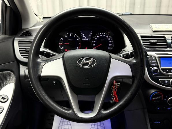 Hyundai Solaris I с пробегом 2011 года, цена 649 000 рублей, 173261 км, седан, Автокод Объявления
