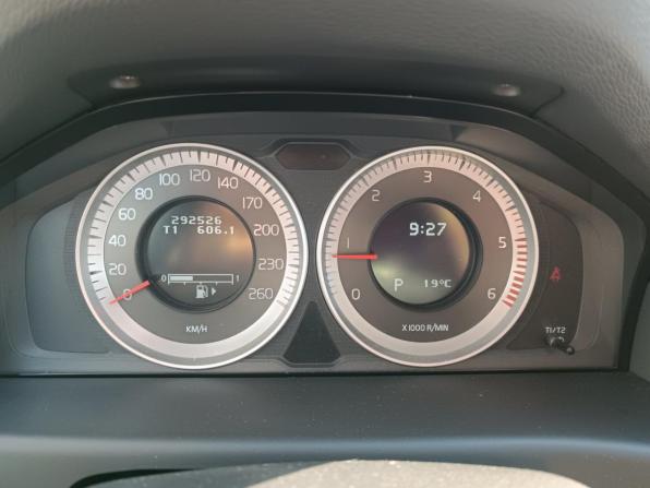 Volvo XC70 II с пробегом 2011 года, цена 1 388 000 рублей, 292526 км, универсал, Автокод Объявления