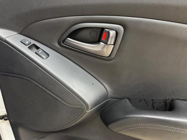 Hyundai ix35 I Рестайлинг с пробегом 2014 года, цена 1 220 000 рублей, 188387 км, внедорожник, Автокод Объявления