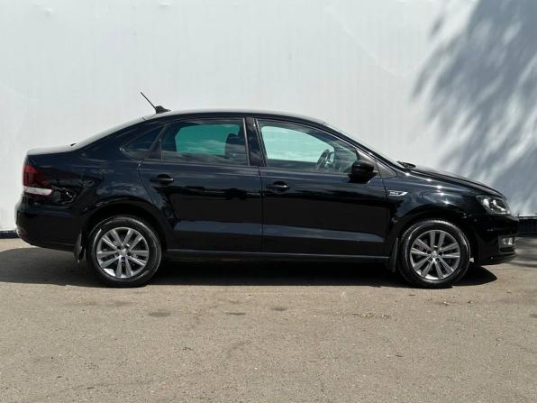 Volkswagen Polo V Рестайлинг с пробегом 2019 года, цена 1 550 000 рублей, 48484 км, седан, Автокод Объявления