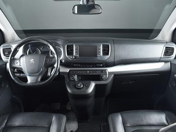 Peugeot Traveller I с пробегом 2018 года, цена 3 494 995 рублей, 73330 км, минивэн, Автокод Объявления