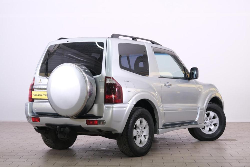 Mitsubishi Pajero III Рестайлинг Омск  - изображение 7