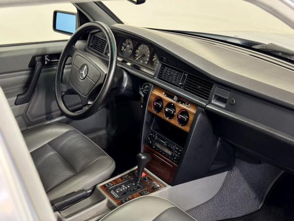 Mercedes-Benz 190 (W201) с пробегом 1984 года, цена 1 750 000 рублей, 91000 км, седан, Автокод Объявления
