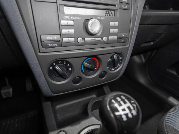 Ford Fusion I Рестайлинг с пробегом 2007 года, цена 370 000 рублей, 217271 км, хэтчбек, Автокод Объявления