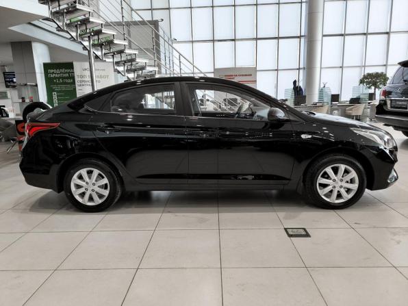 Hyundai Solaris II с пробегом 2018 года, цена 1 250 000 рублей, 157391 км, седан, Автокод Объявления