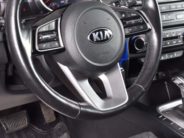 Kia Ceed III с пробегом 2018 года, цена 935 000 рублей, 97222 км, хэтчбек, Автокод Объявления