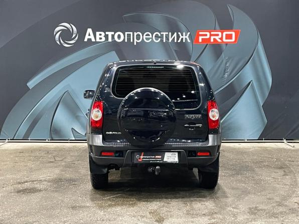 Chevrolet Niva I Рестайлинг с пробегом 2017 года, цена 699 000 рублей, 82856 км, внедорожник, Автокод Объявления