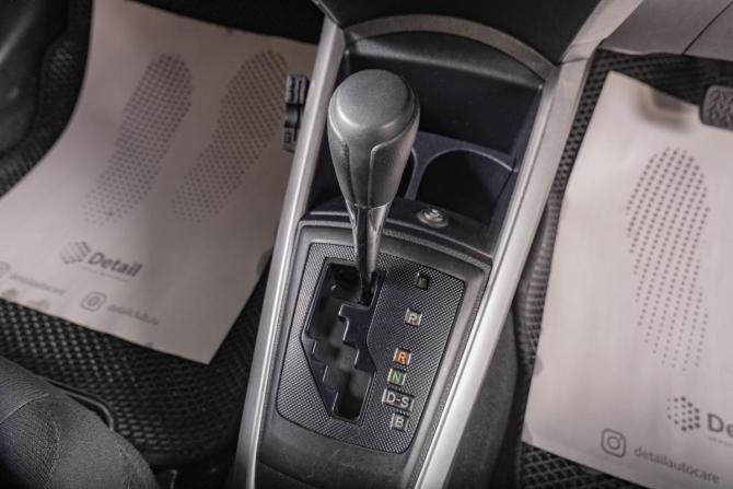 Toyota Corolla XI (E160 E170 E180) с пробегом 2019 года, цена 1 449 000 рублей, 163000 км, универсал, Автокод Объявления