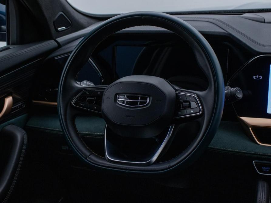 Geely Monjaro I Москва  - изображение 15