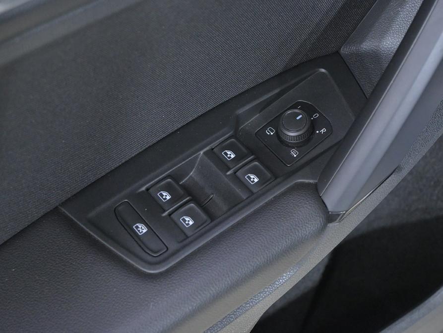 Volkswagen Tiguan II Рестайлинг Москва  - изображение 14