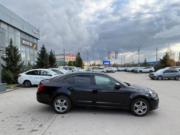 Skoda Octavia III (A7) Рестайлинг с пробегом 2017 года, цена 1 230 000 рублей, 130000 км, лифтбек, Автокод Объявления