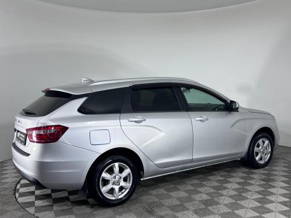 Lada (ВАЗ) Vesta I с пробегом 2018 года, цена 988 000 рублей, 96156 км, универсал, Автокод Объявления