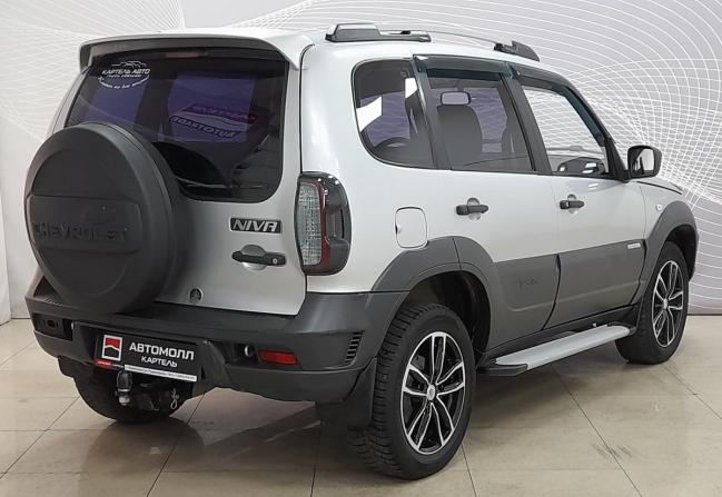 Chevrolet Niva I Рестайлинг с пробегом 2012 года, цена 499 000 рублей, 133000 км, внедорожник, Автокод Объявления