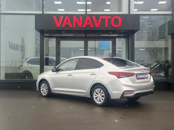 Hyundai Solaris II с пробегом 2018 года, цена 1 250 000 рублей, 91000 км, седан, Автокод Объявления