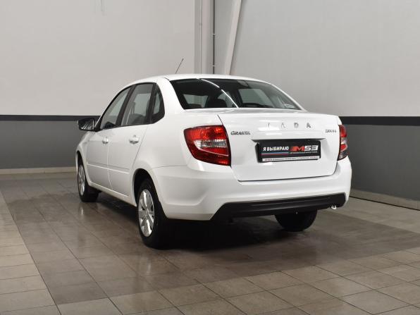 Lada (ВАЗ) Granta I Рестайлинг с пробегом 2023 года, цена 899 995 рублей, 1705 км, седан, Автокод Объявления