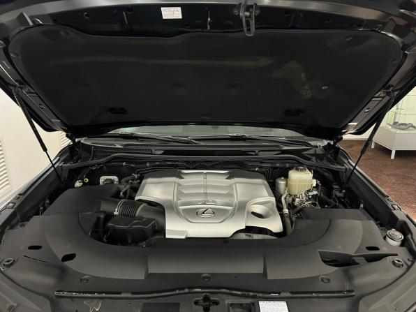 Lexus LX III Рестайлинг 2 с пробегом 2018 года, цена 11 000 000 рублей, 19898 км, внедорожник, Автокод Объявления